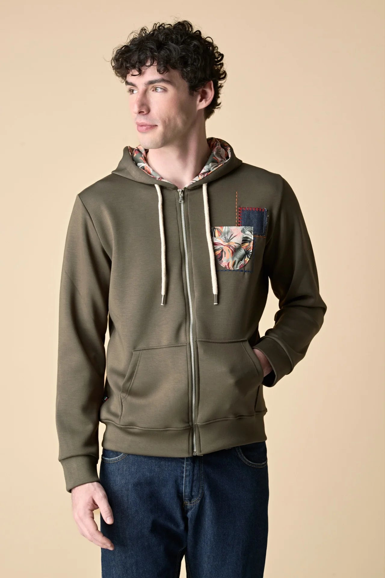 FELPA CAPPUCCIO E ZIP VERDE MILITARE CON TASCHINO E PATCH IN TESSUTO V2