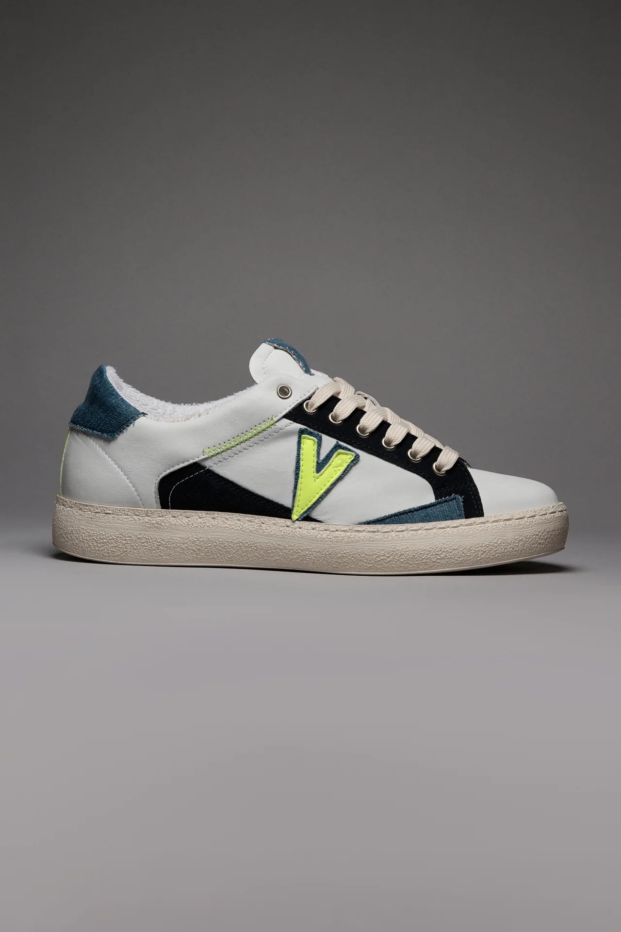 PABLITO - SNEAKERS CON INSERTI JEANS BLU E GIALLO FLUO E RICAMI