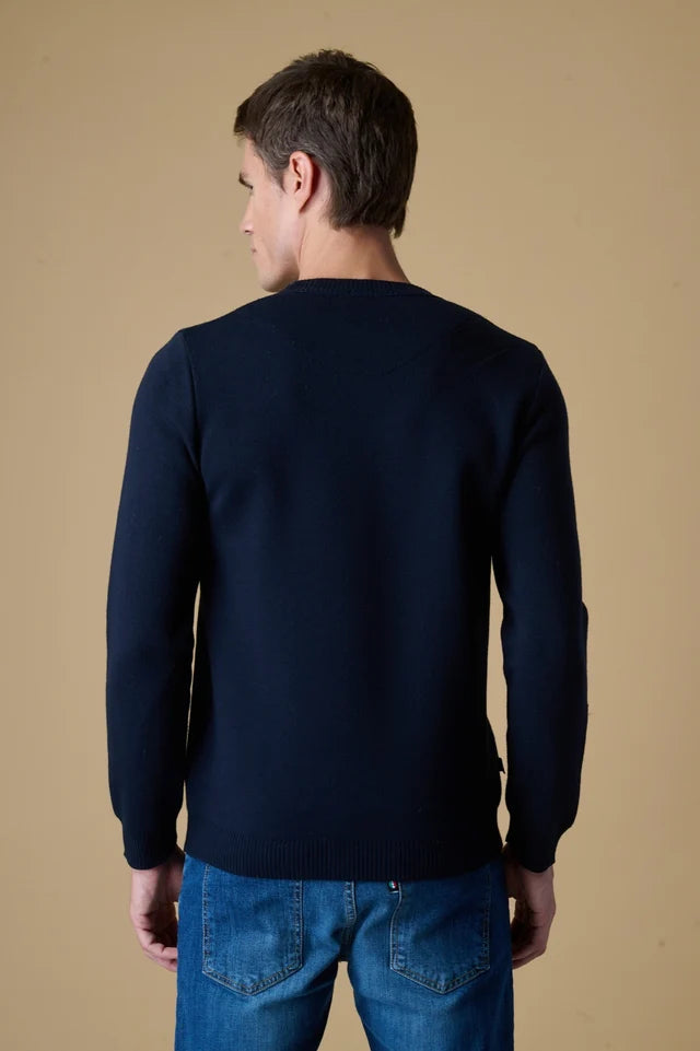 Maglione Girocollo Punto Stoffa Blu con Taschino e doppia Patch Ricamate in tessuto V2