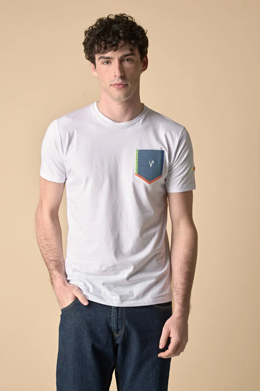 T-SHIRT BIANCA CON TASCHINO IN JEANS E RICAMI FLUO