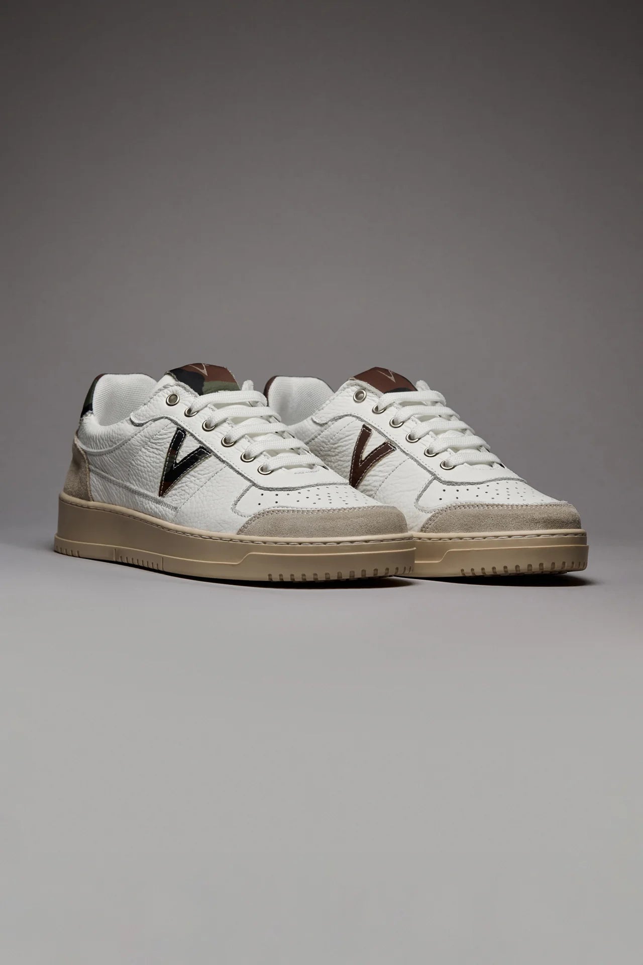 COLLEGE - SNEAKERS BIANCA CON RETRO E INSERTO IN TESSUTO CAMOUFLAGE