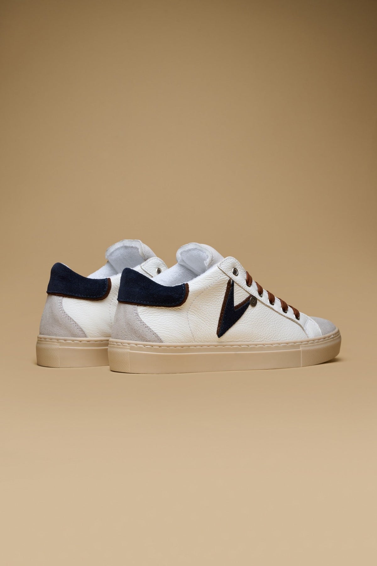 OLYMPIC V - SNEAKERS A SUOLA BASSA IN PELLE MARTELLATA CON INSERTO E RETRO BICOLOR BLU E MORO