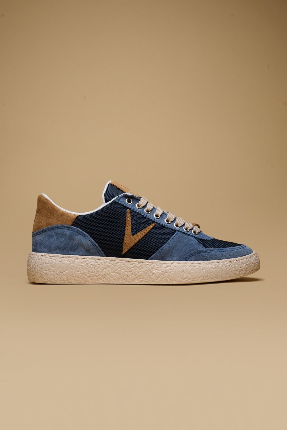ATENA - Sneakers a suola bassa in pelle scamosciata Azzurra con inserti Cuoio